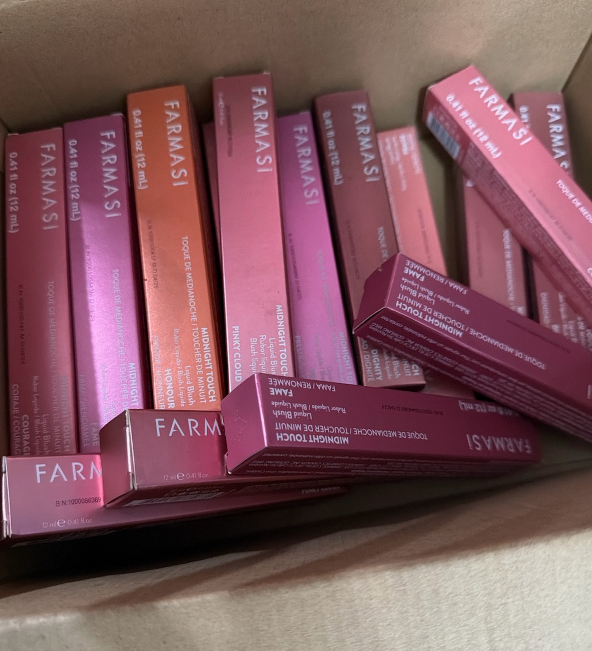 Farmasi midnight touch liquid blush